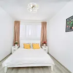 Self Check In 24h, Simple And Modern, 2 Rooms, Fast Wifi, Parking, Air Conditioning, Free Cancelation, Traveller Award Διαμέρισμα Τιμισοάρα