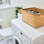 Self Check In 24h, Simple And Modern, 2 Rooms, Fast Wifi, Parking, Air Conditioning, Free Cancelation, Traveller Award Διαμέρισμα Τιμισοάρα