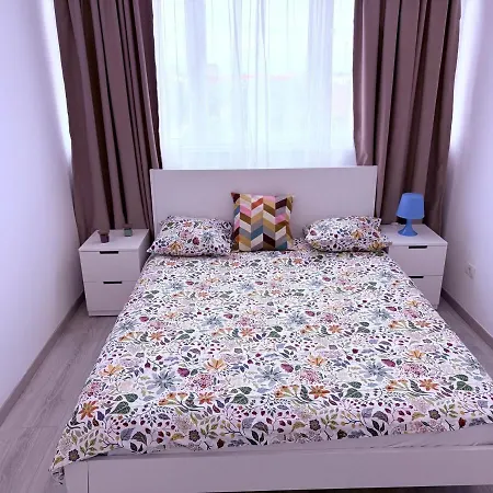 Simple And Modern, With Rating 10 Out Of 10, Wifi, Parking, Air Conditioning, Free Cancelation * Timișoara
