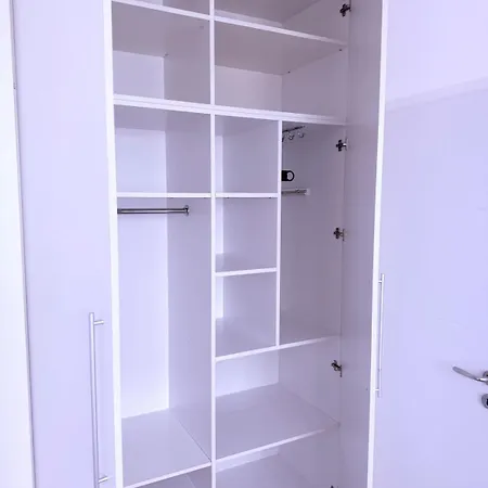 Apartment Simple And Modern *