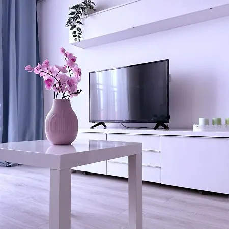 Simple And Modern Apartment *