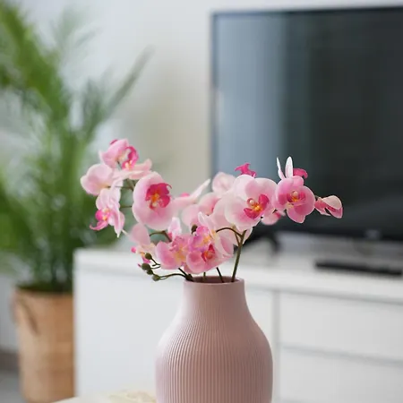 Simple And Modern, With Rating 10 Out Of 10, Wifi, Parking, Air Conditioning, Free Cancelation Apartament *