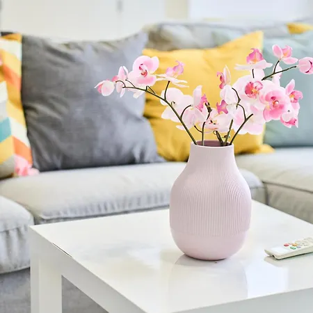 Self Check In 24h, Simple And Modern, 2 Rooms, Fast Wifi, Parking, Air Conditioning, Free Cancelation, Traveller Award 아파트 *