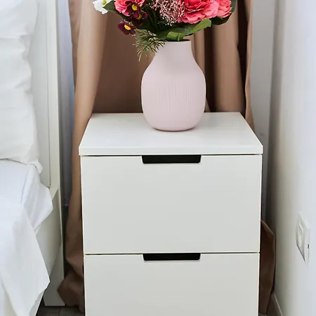 Self Check In 24h, Simple And Modern, 2 Rooms, Fast Wifi, Parking, Air Conditioning, Free Cancelation, Traveller Award * 티미쇼아라