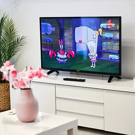 公寓 Simple And Modern, With Rating 10 Out Of 10, Wifi, Parking, Air Conditioning, Free Cancelation *