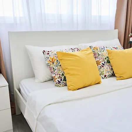 Self Check In 24h, Simple And Modern, 2 Rooms, Fast Wifi, Parking, Air Conditioning, Free Cancelation, Traveller Award