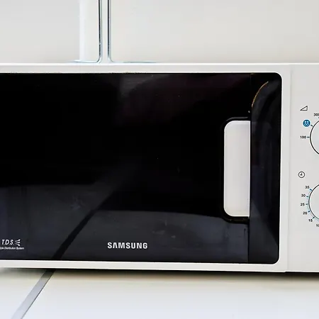 Self Check In 24h, Simple And Modern, 2 Rooms, Fast Wifi, Parking, Air Conditioning, Free Cancelation, Traveller Award *