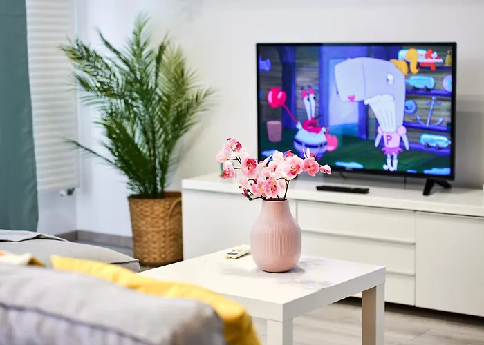 Self Check In 24h, Simple And Modern, 2 Rooms, Fast Wifi, Parking, Air Conditioning, Free Cancelation, Traveller Award 아파트 *