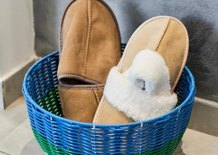 Self Check In 24h, Simple And Modern, 2 Rooms, Fast Wifi, Parking, Air Conditioning, Free Cancelation, Traveller Award 아파트 *