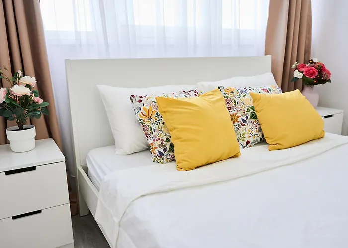 Self Check In 24h, Simple And Modern, 2 Rooms, Fast Wifi, Parking, Air Conditioning, Free Cancelation, Traveller Award