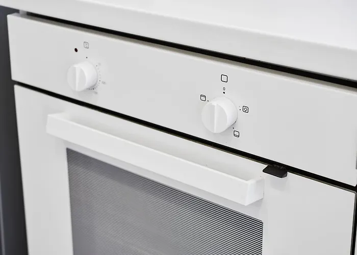 Self Check In 24h, Simple And Modern, 2 Rooms, Fast Wifi, Parking, Air Conditioning, Free Cancelation, Traveller Award Timisoara