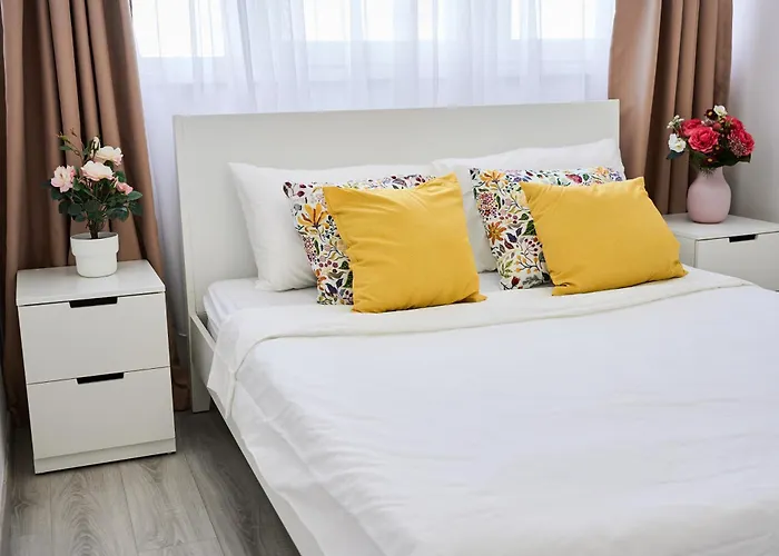 Self Check In 24h, Simple And Modern, 2 Rooms, Fast Wifi, Parking, Air Conditioning, Free Cancelation, Traveller Award Apartment