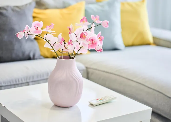 Self Check In 24h, Simple And Modern, 2 Rooms, Fast Wifi, Parking, Air Conditioning, Free Cancelation, Traveller Award * Timisoara